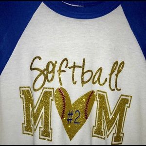 💞NWOT💞SOFTBALL MOM TEE SHIRT💞XL💞